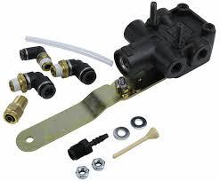 Height Control Leveling Valve – DD13 2011