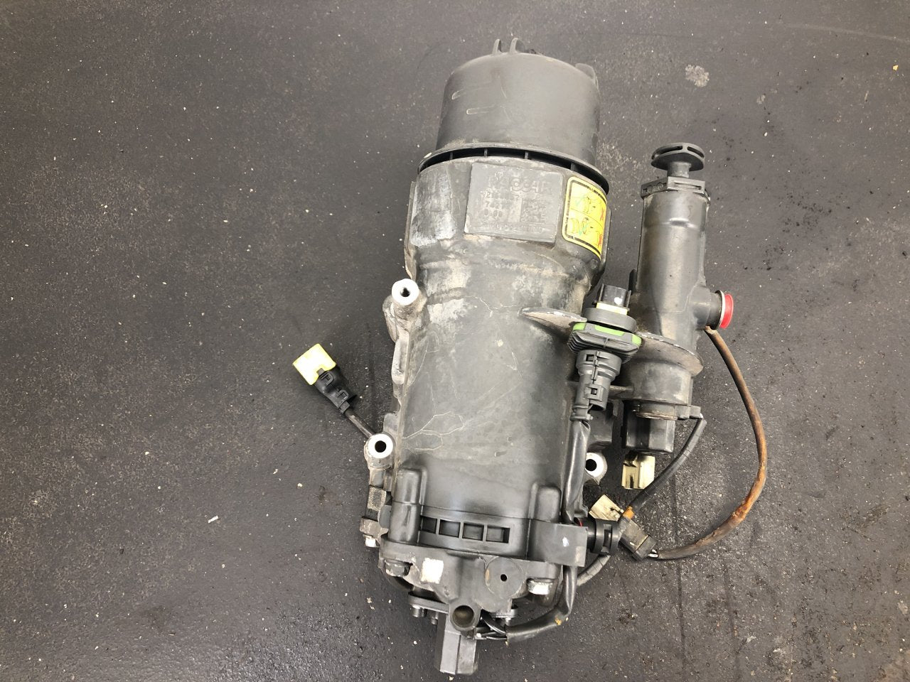 secondary fuel filter paccar mx series